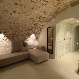 https://vlinders.utrechthotels.net